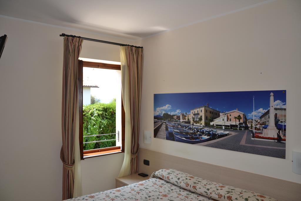 Locanda Le Palafitte Bardolino Værelse billede